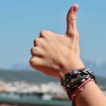 Hands Fingers Positive Bracelets  - sweetlouise / Pixabay