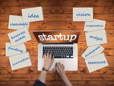 Startup Start Up Freelancer  - geralt / Pixabay